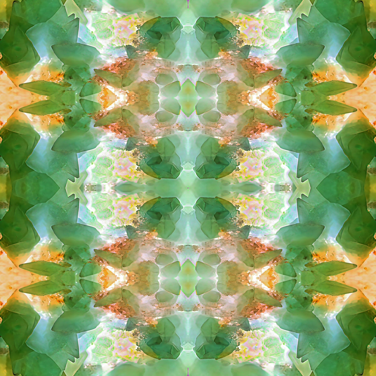 Tablecloth: Calcite — Moncure, Chatham County, North Carolina, United States — EX Laurie Adams — Inverted Fluorescent Color