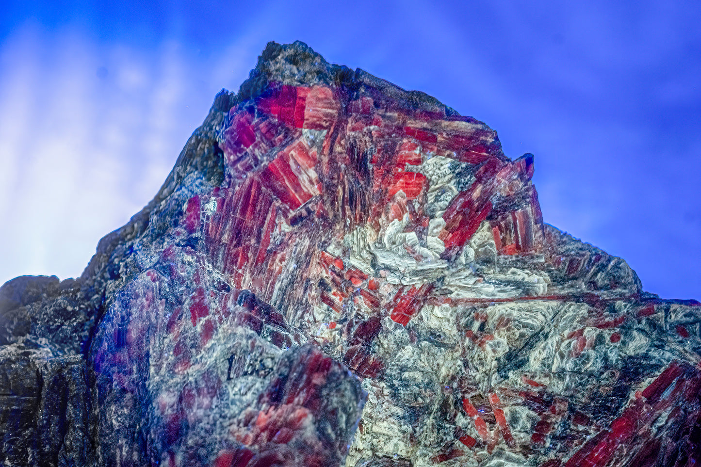 Long Scarf KYANITE, Fluorescent 365, Black Mt, North Carolina, USA, Original Color,Ver #3