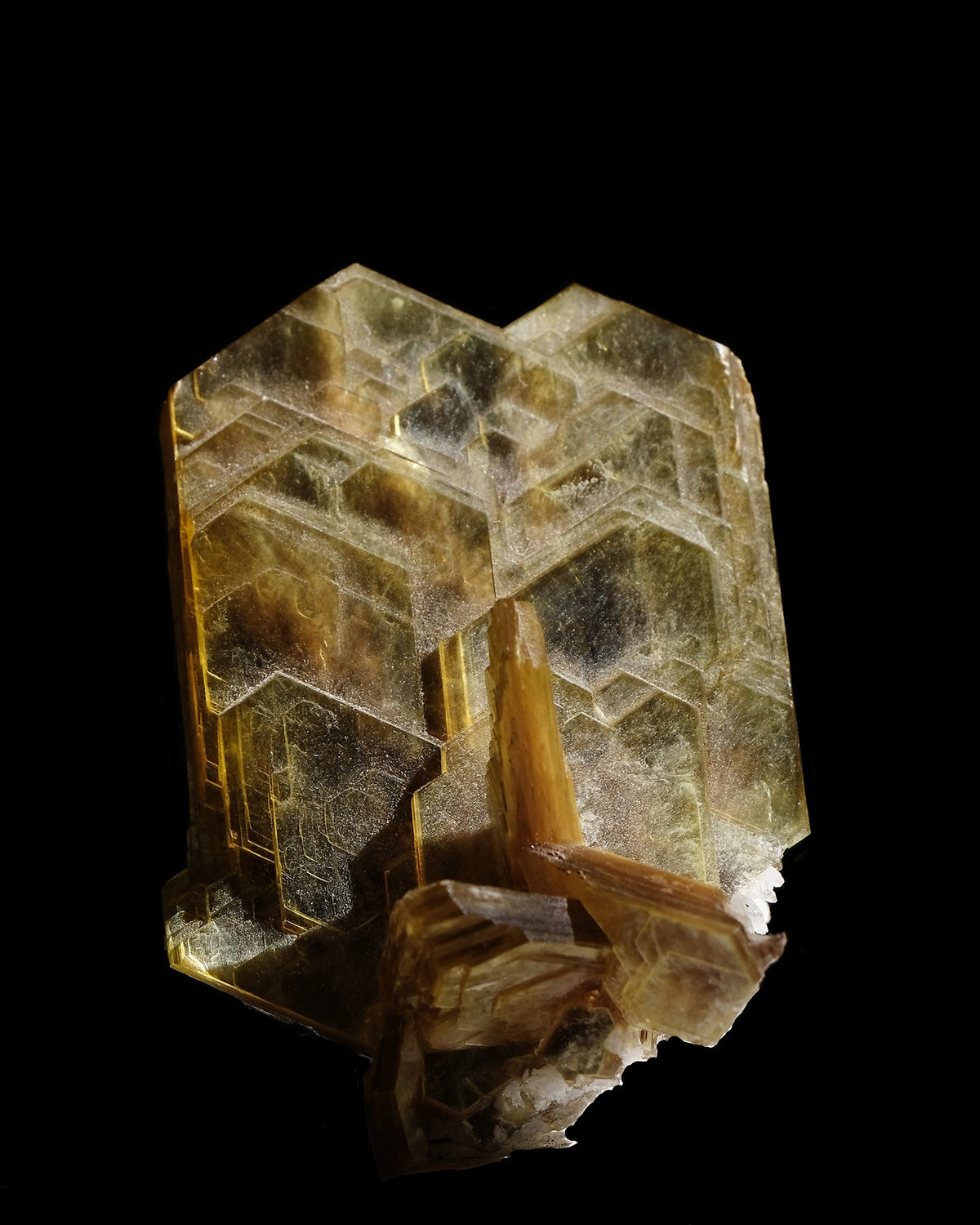 Draped Kimono: Muscovite, Brazil, EX Lavinsky-Wendell Wilson, Original Color