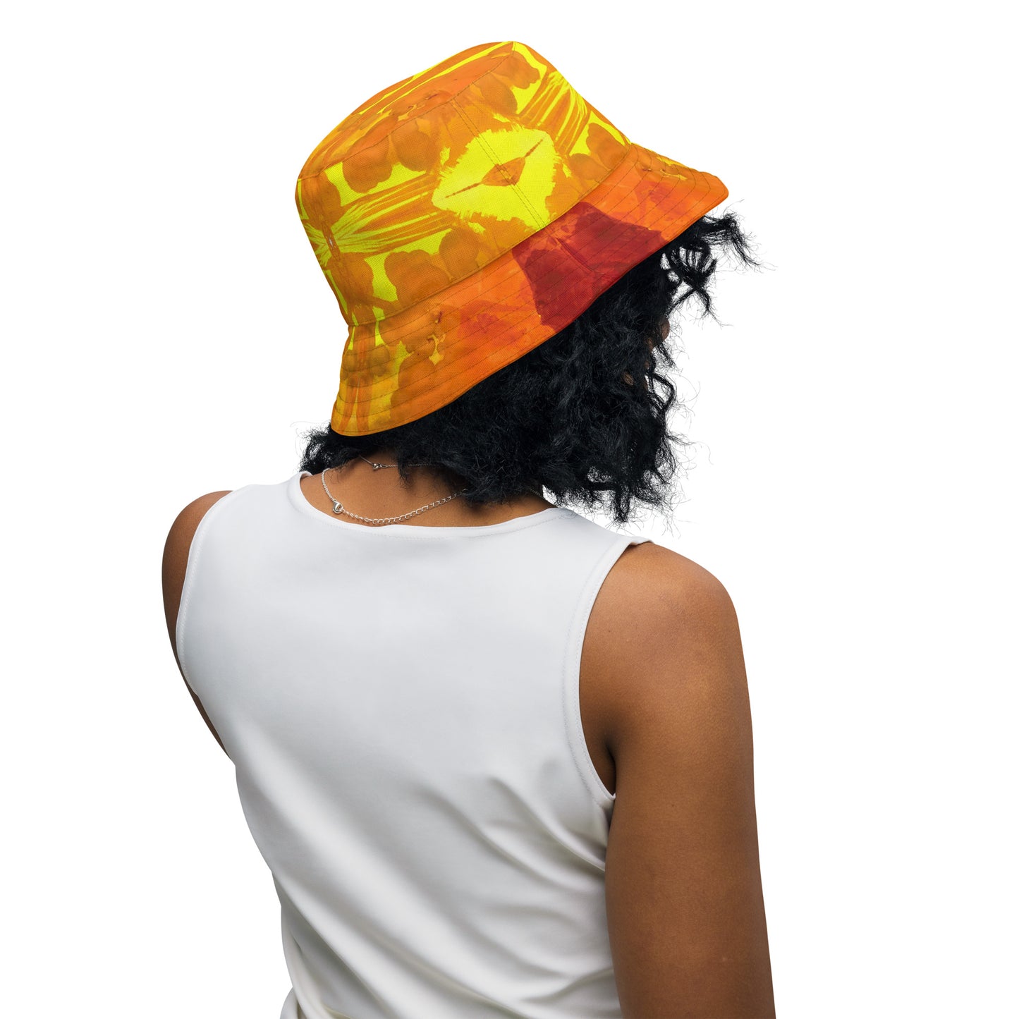 Reversible bucket hat