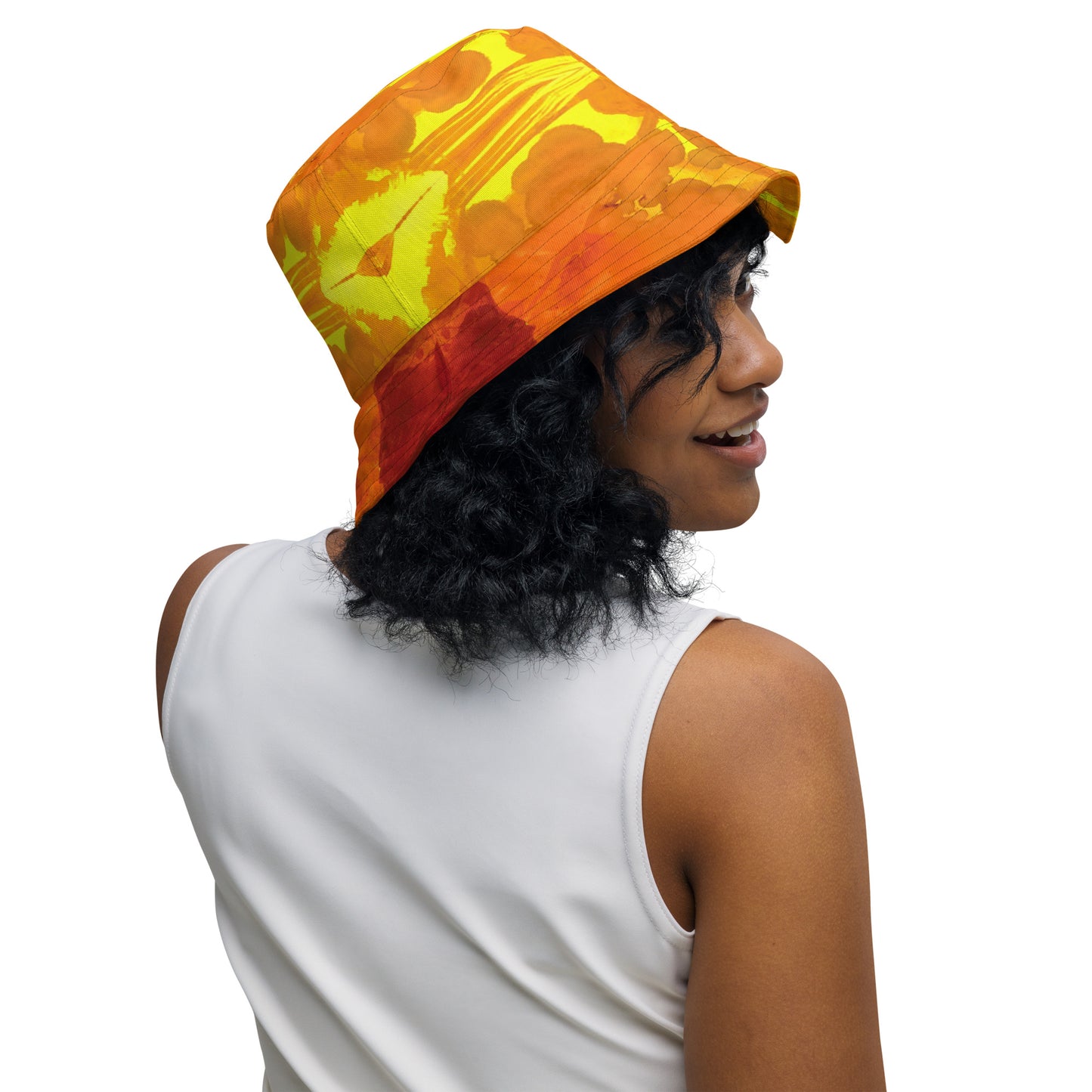 Reversible bucket hat