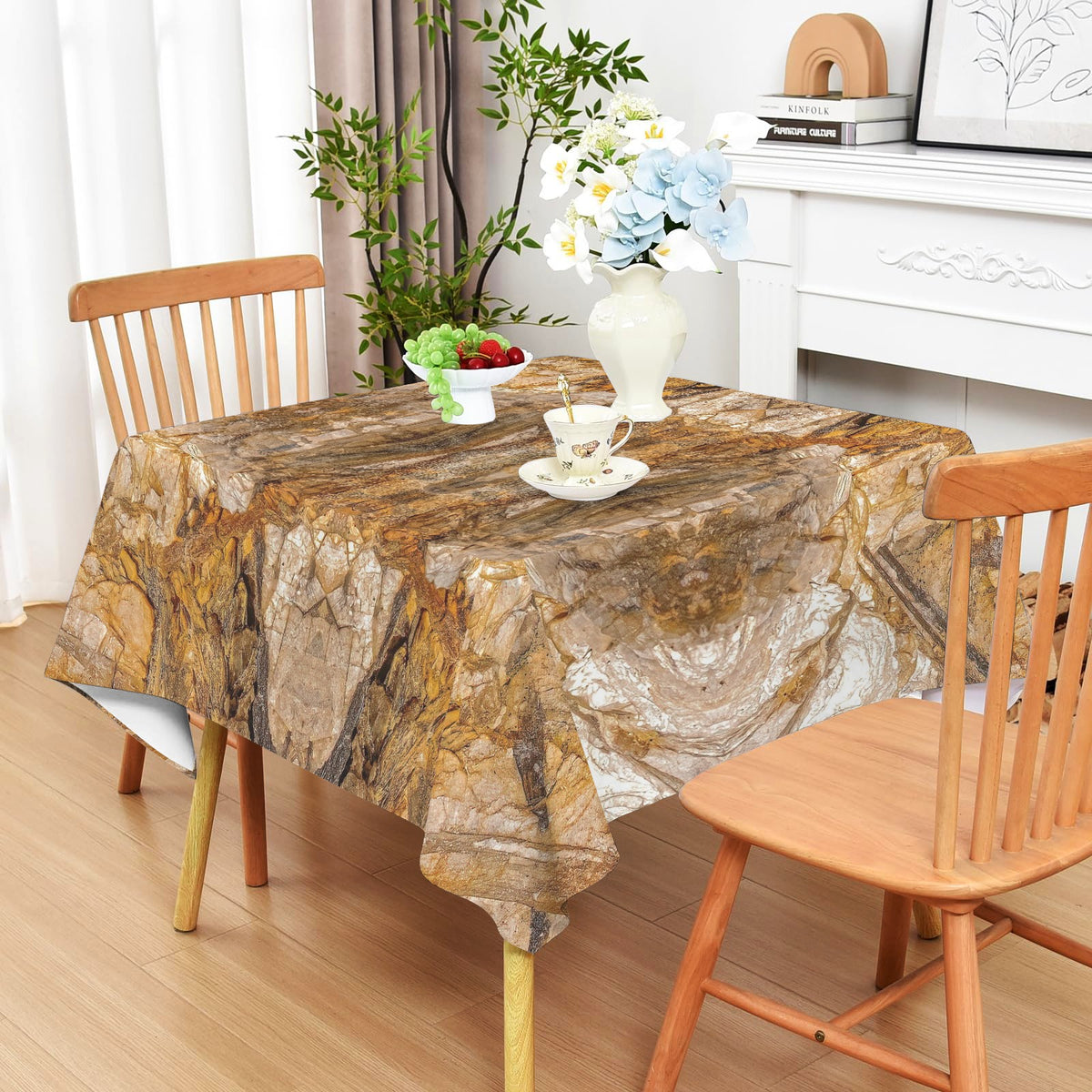 Tablecloth: Kyanite — Black Mountain, North Carolina, USA — Original Color