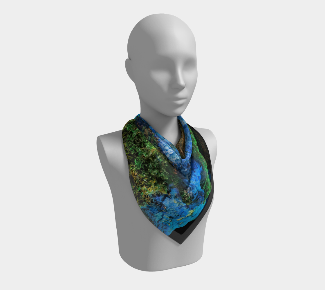 Square Scarf: Malachite Crystals and Azurite Botryoids, Queen Copper Mine, Bisbee, Arizona, Yale Circa 1900, Original Color