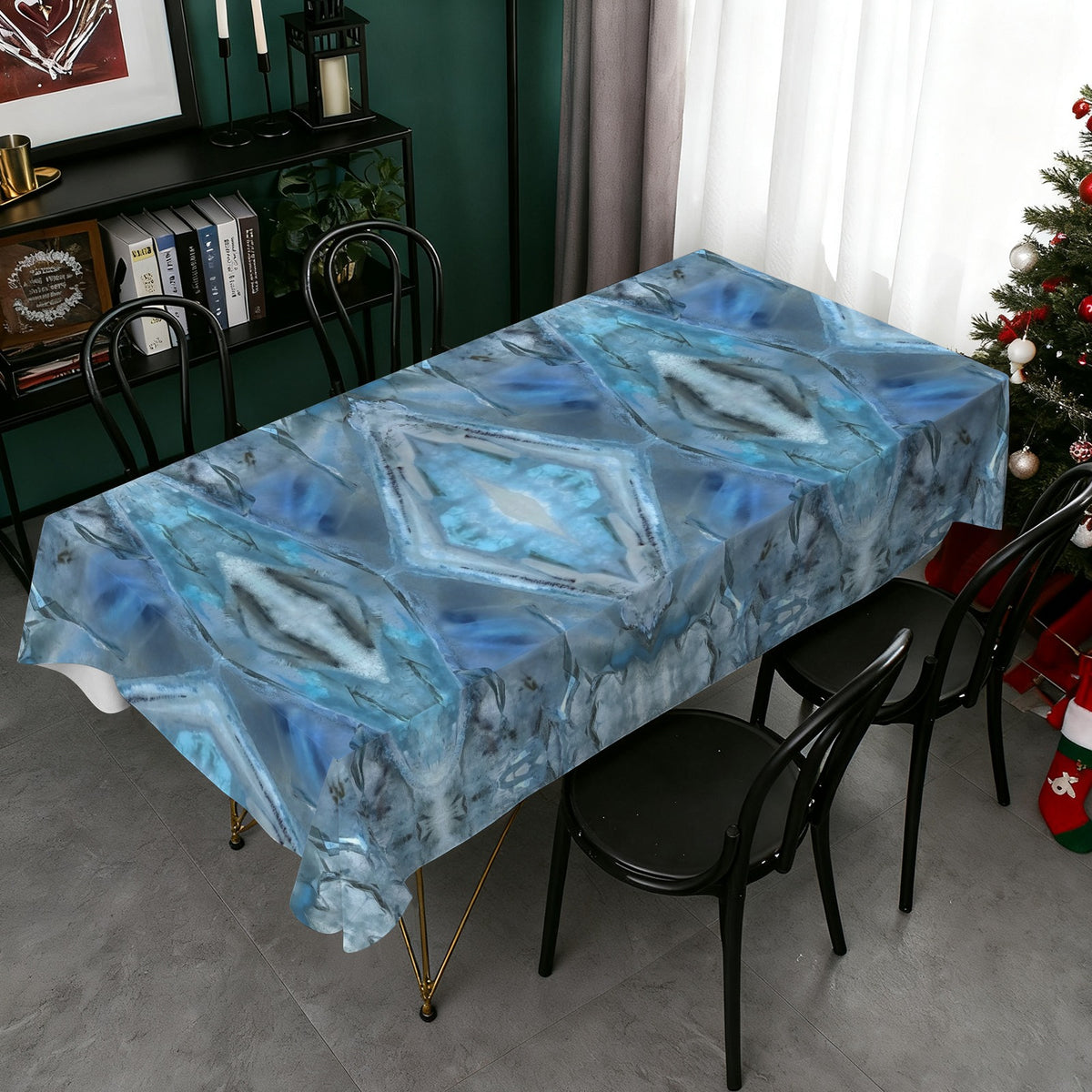 Tablecloth: Quartz, Mud Included — Cleveland, North Carolina — EX Crystal Perfection — Inverted Color