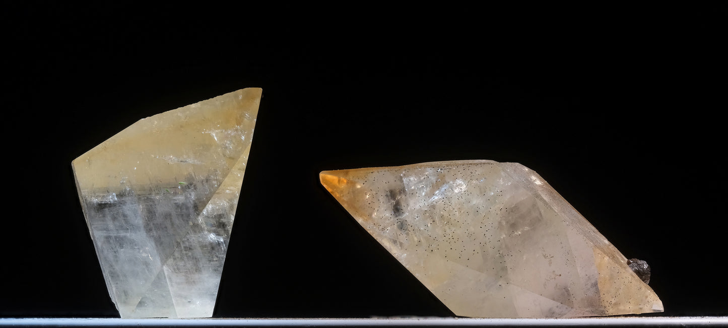 Cushions: Calcite, Elmwood, Tennessee, EX Lawrence Conklin, Original Color